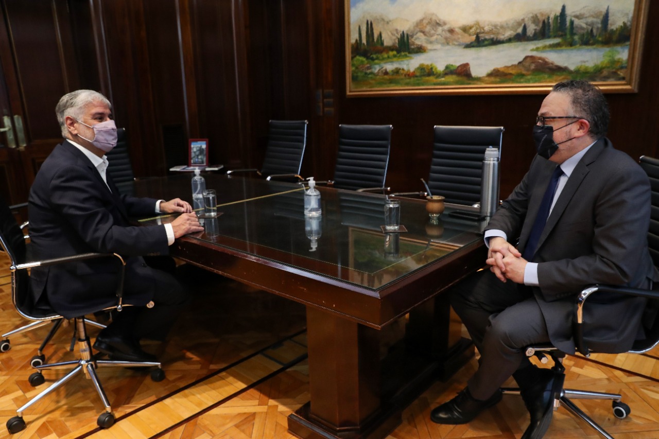 Kulfas con el secretario de Comercio Interior, Roberto Feletti, respecto del que reconoció "algunas diferencias conceptuales"