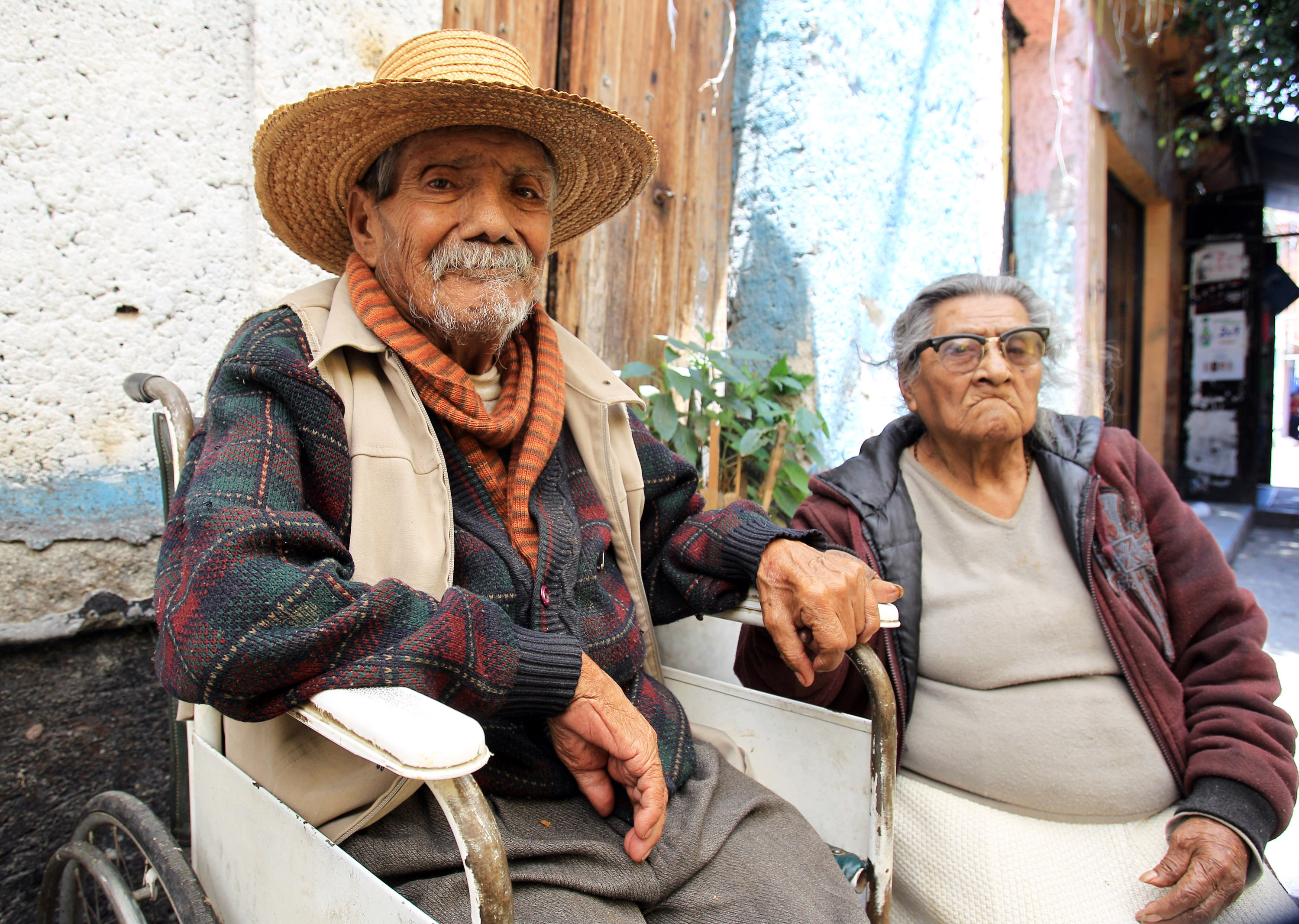Los pensionados ya recibieron el pago de su aguinaldo. (Foto: EFE)
