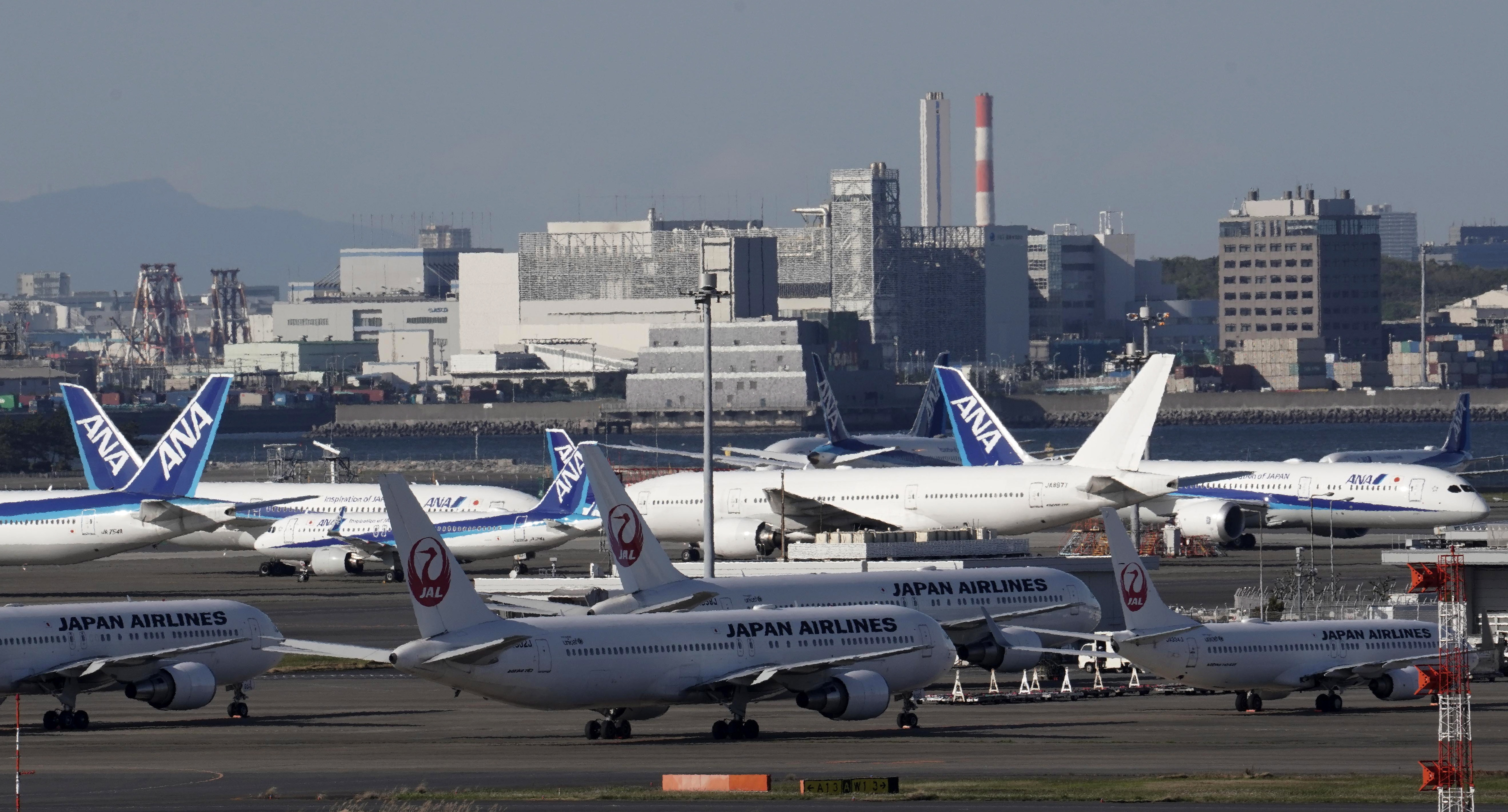 Japón prohíbe la entrada de extranjeros hasta finales de enero (EFE/EPA/KIMIMASA MAYAMA)