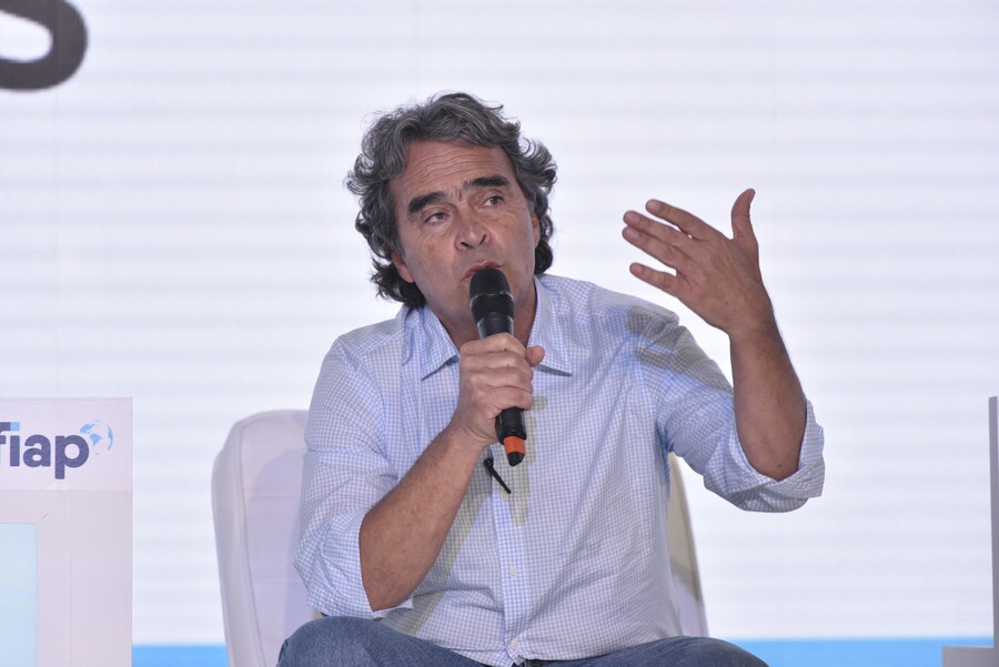 El candidato presidencial de la Coalición de la Esperanza, Sergio Fajardo


(Cortesía ASofondos)