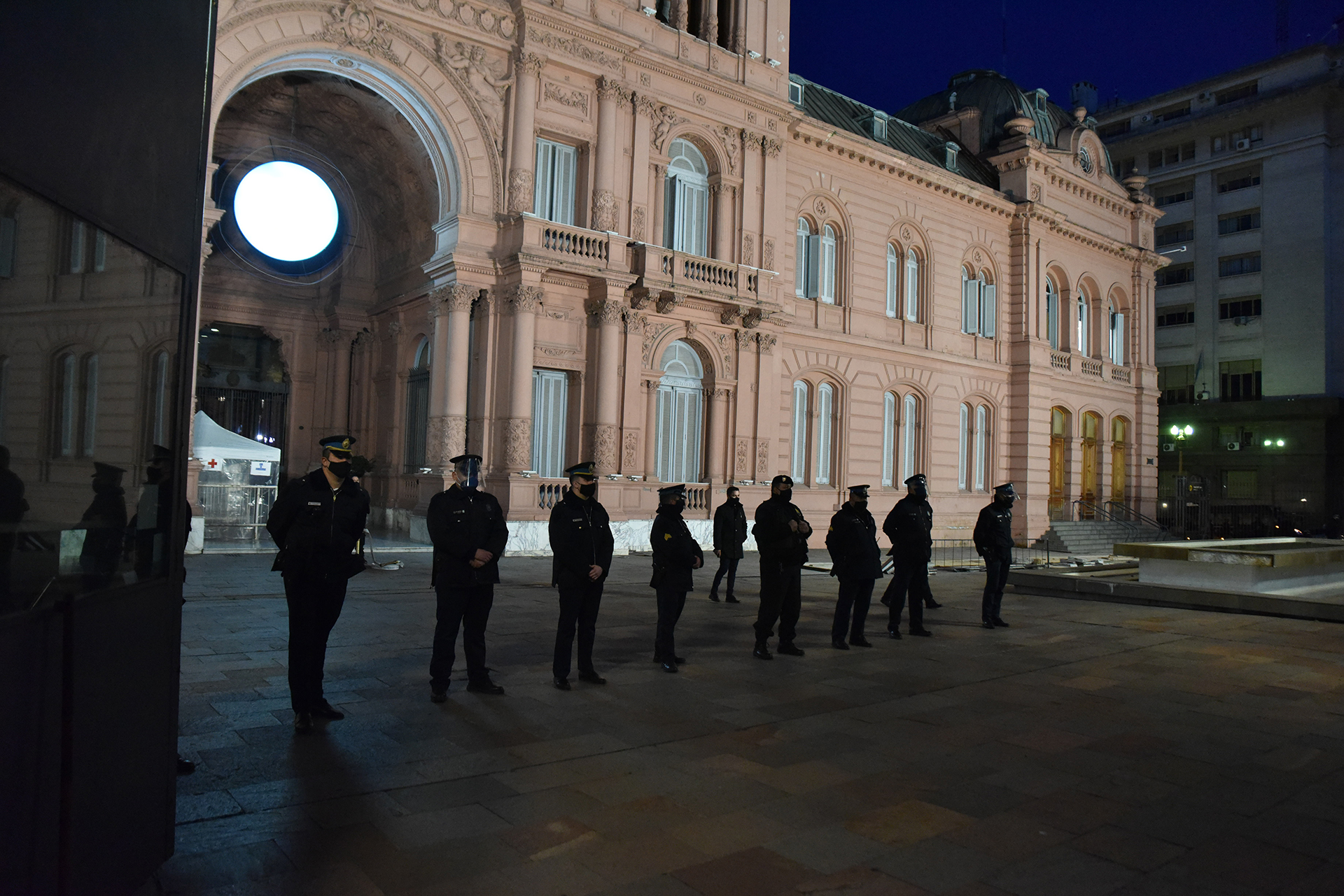 Un cerco policial custodió la Casa Rosada