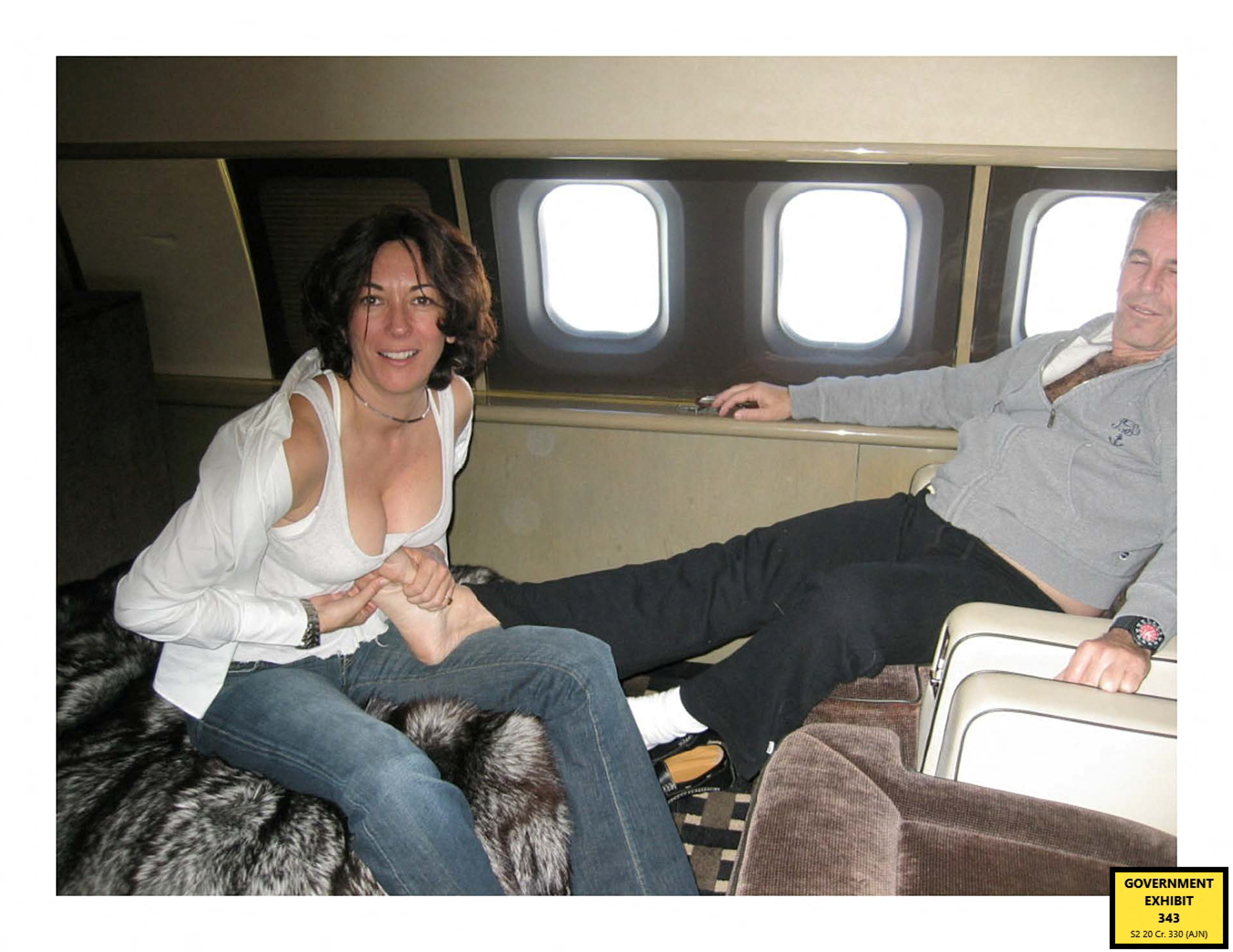  Jeffrey Epstein Y Ghislaine Maxwell, en el jet privado del fnancista