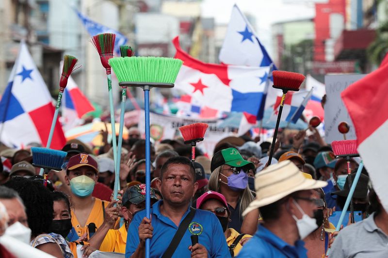 Se reactivaron las protestas en Panamá por el alto costo de vida (REUTERS/Erick Marciscano)