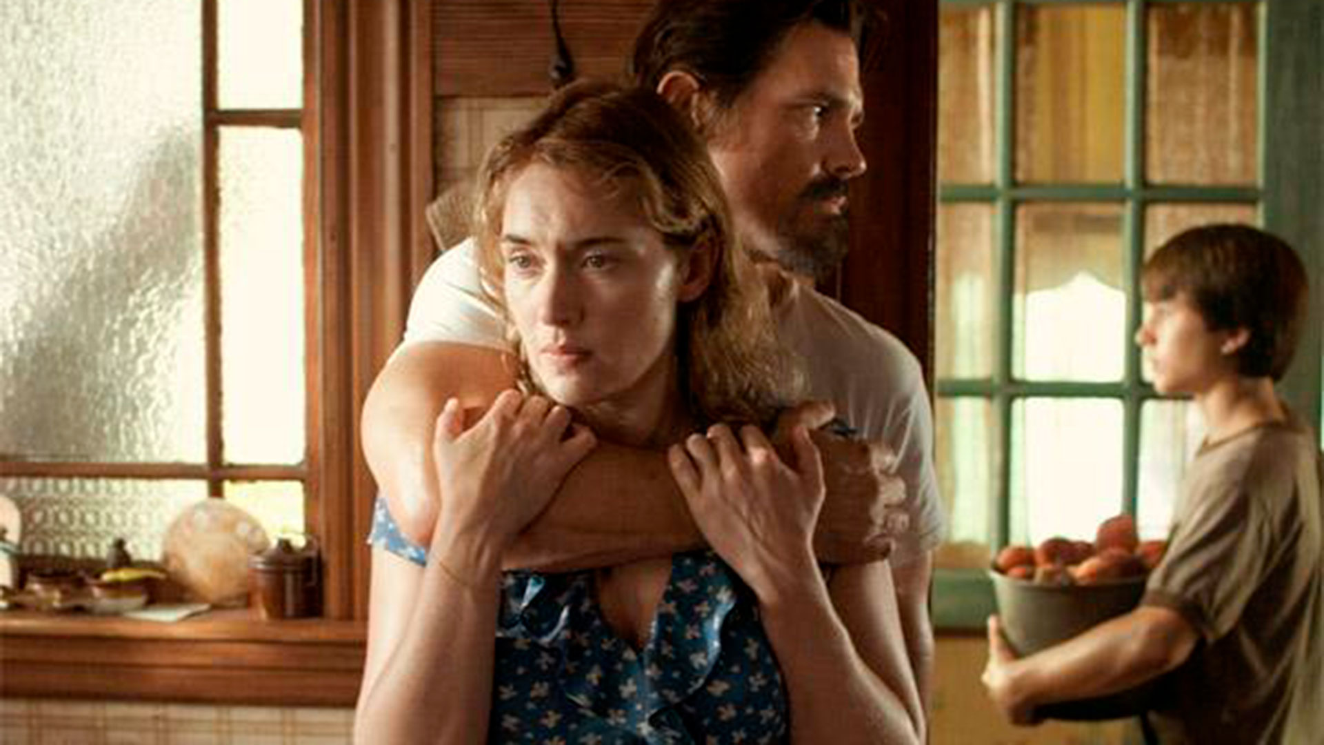 Kate Winslet y Josh Brolin en el drama romántico "Aires de esperanza"
