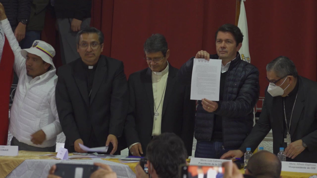 El gobierno y líderes indígenas de Ecuador firmaron el jueves en Quito, con mediación de la Iglesia católica, un acta de compromisos que puso fin a 18 días de protestas contra la administración de Guillermo Lasso 