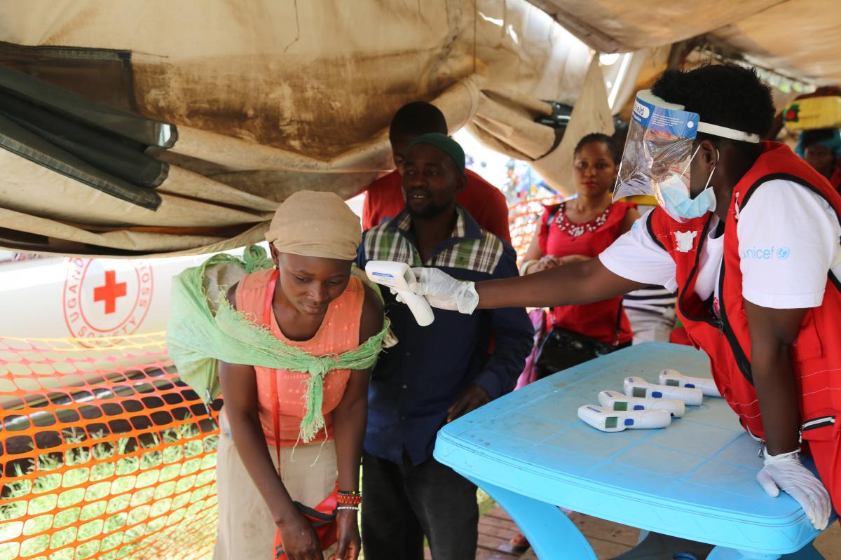 Vigilancia de la enfermedad por el virus del ébola en la frontera entre RD Congo y Uganda | Foto: Matt Taylor
