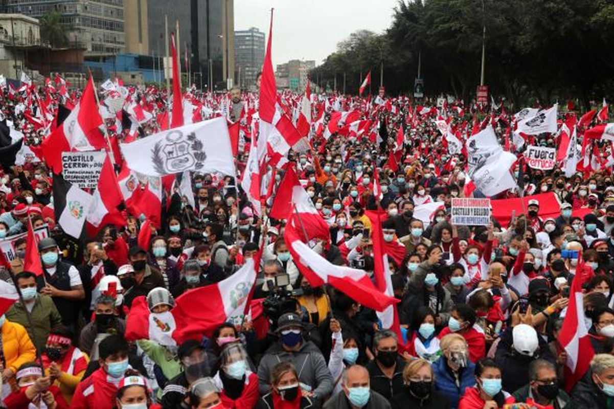 Durante el desarrollo de la marcha por la vacancia, la Embajada de Estados Unidos en el Perú pidió a sus ciudadanos no concurrir las zonas donde se realizaba la manifestación. 