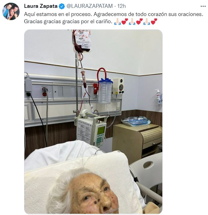 ante las muestras de cariño publicó una foto de su abuela desde el hospital. (Captura: @LAURAZAPATAM/Instagram)