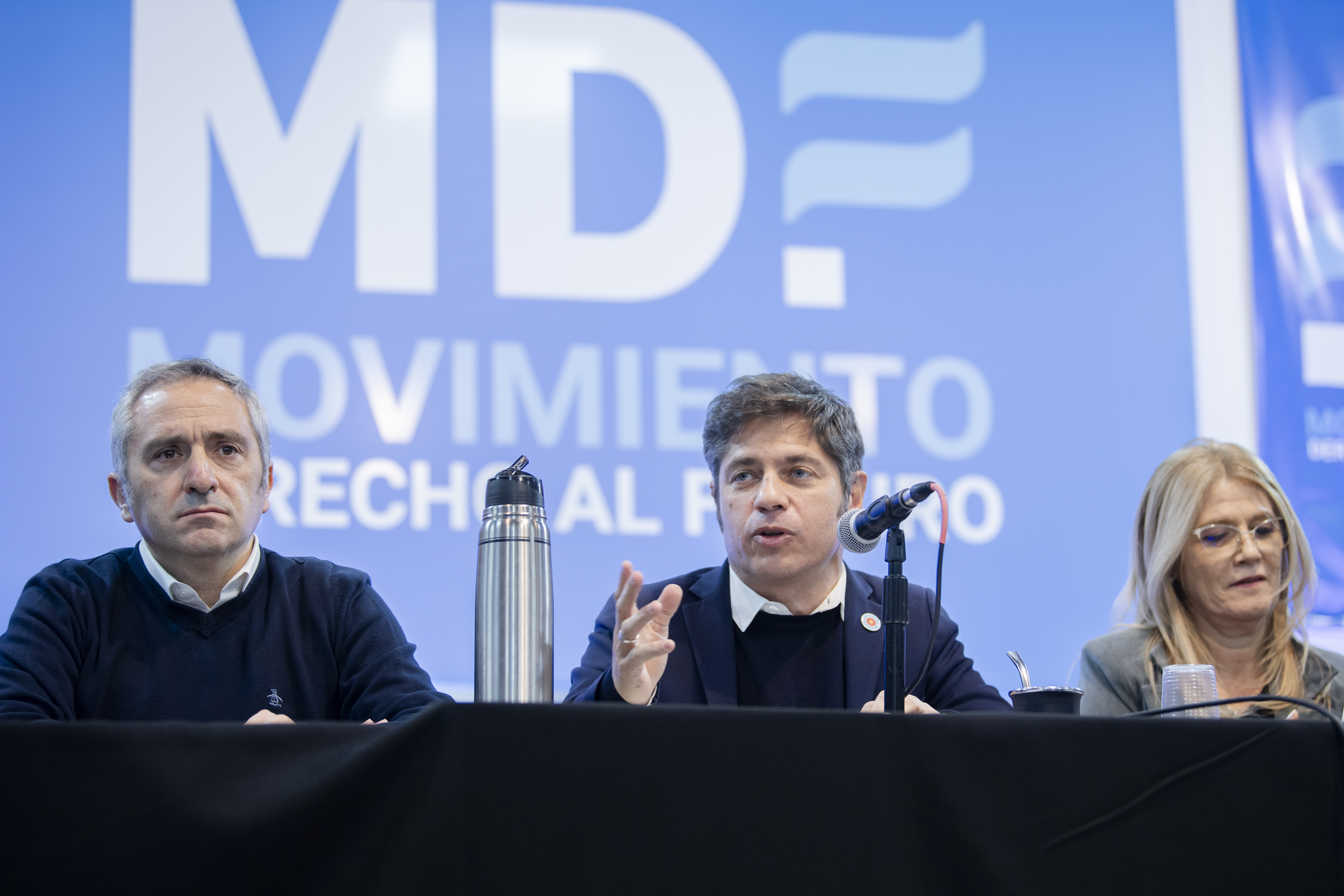 Kicillof reuni&oacute; a intendentes propios y dijo estar dispuesto a competir internamente contra el kirchnerismo