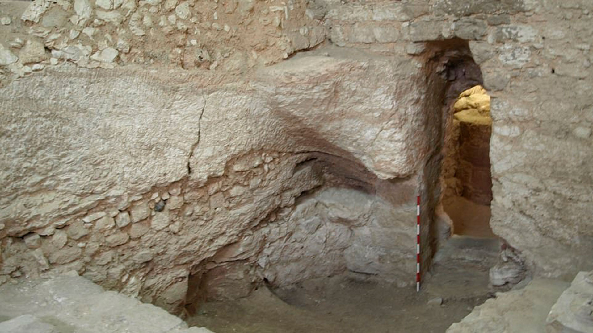 La vivienda de piedra que fue descubierta por primera vez en la década de 1880 bajo el Convento de las Hermanas de Nazaret (Ken Dark)