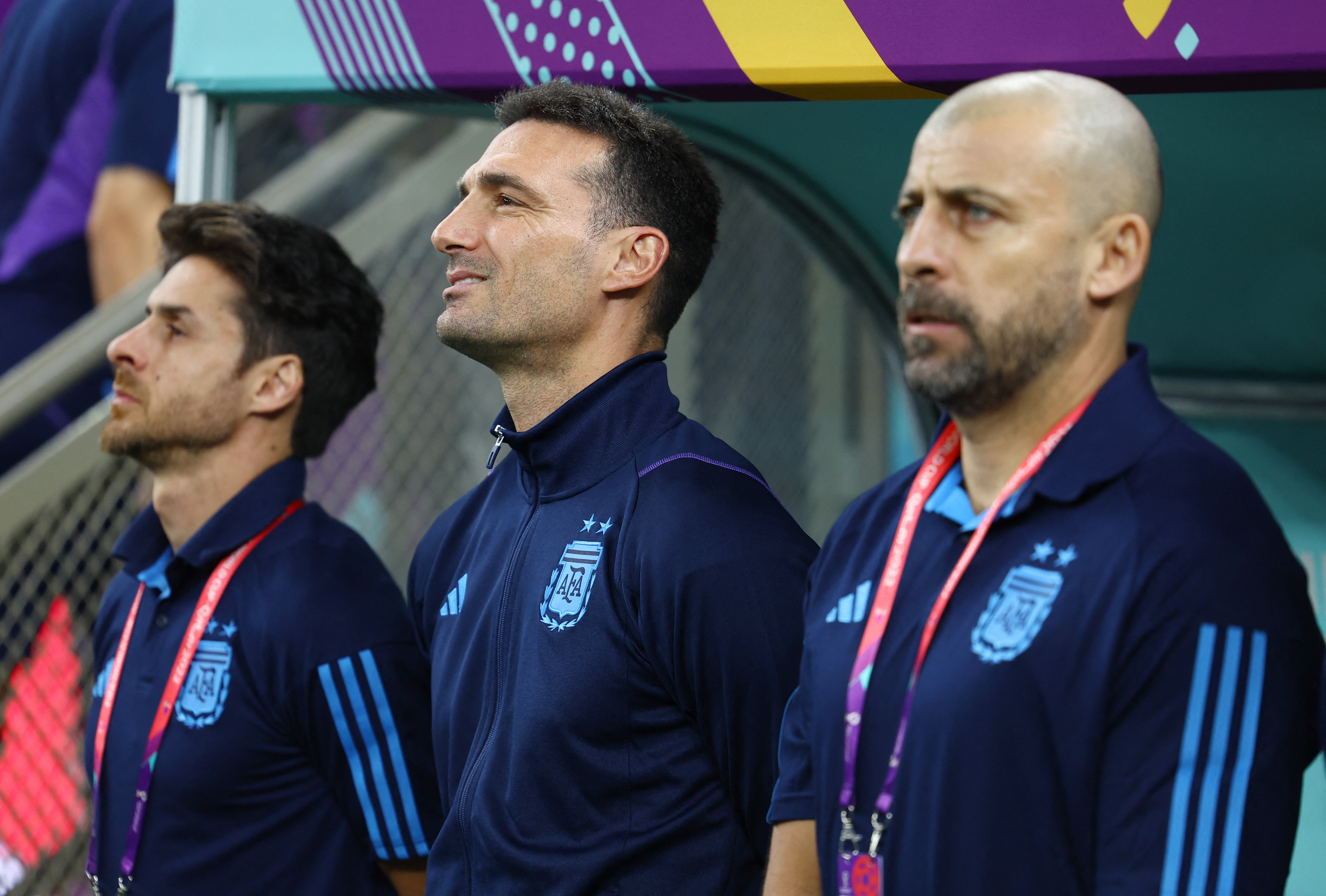 El cuerpo técnico argentino: Pablo Aimar, Lionel Scaloni y Walter Samuel 