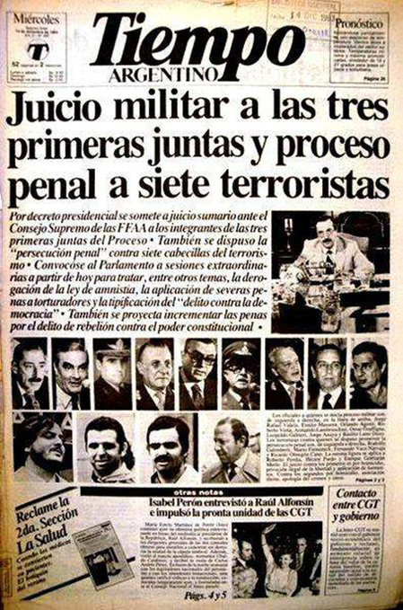 Por los Decretos 157/83 y 158/83, Raúl Alfonsín dispone el juzgamiento de las cúpulas militares y guerrilleras