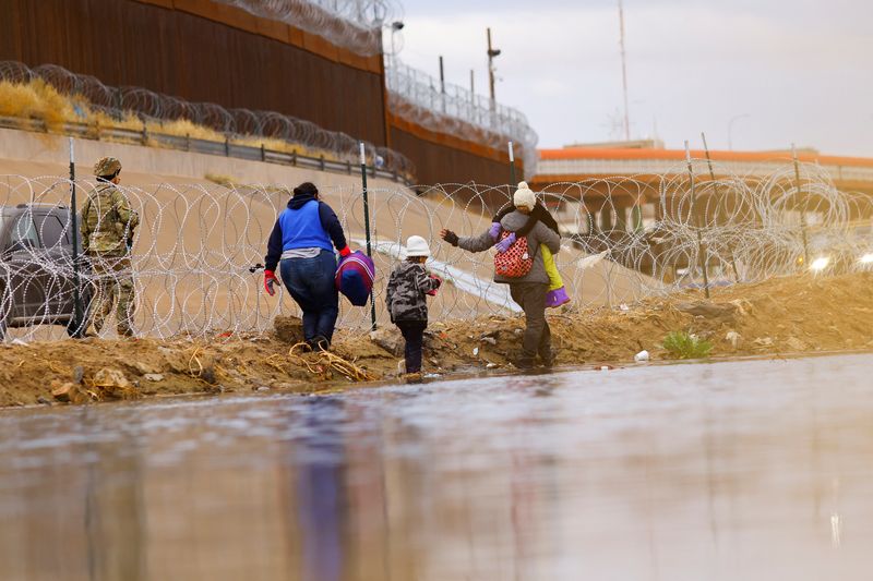 Familia colombiana fue rescatada en el río Bravo cuando intentaba cruzar a Estados Unidos
