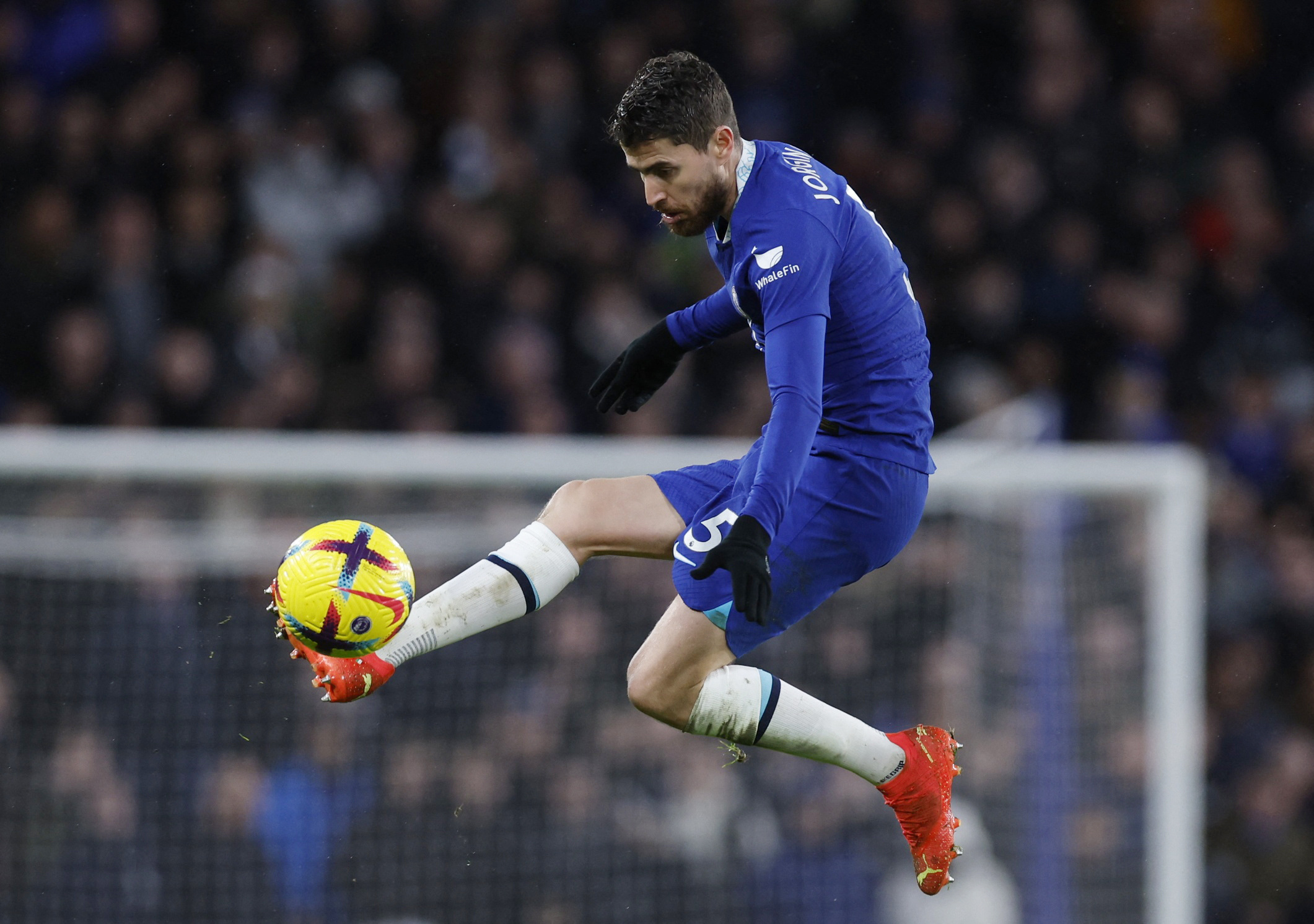 Jorginho deja el Chelsea para sumarse al Arsenal, rival de los Blues en la Premier League (Reuters/Andrew Couldridge)