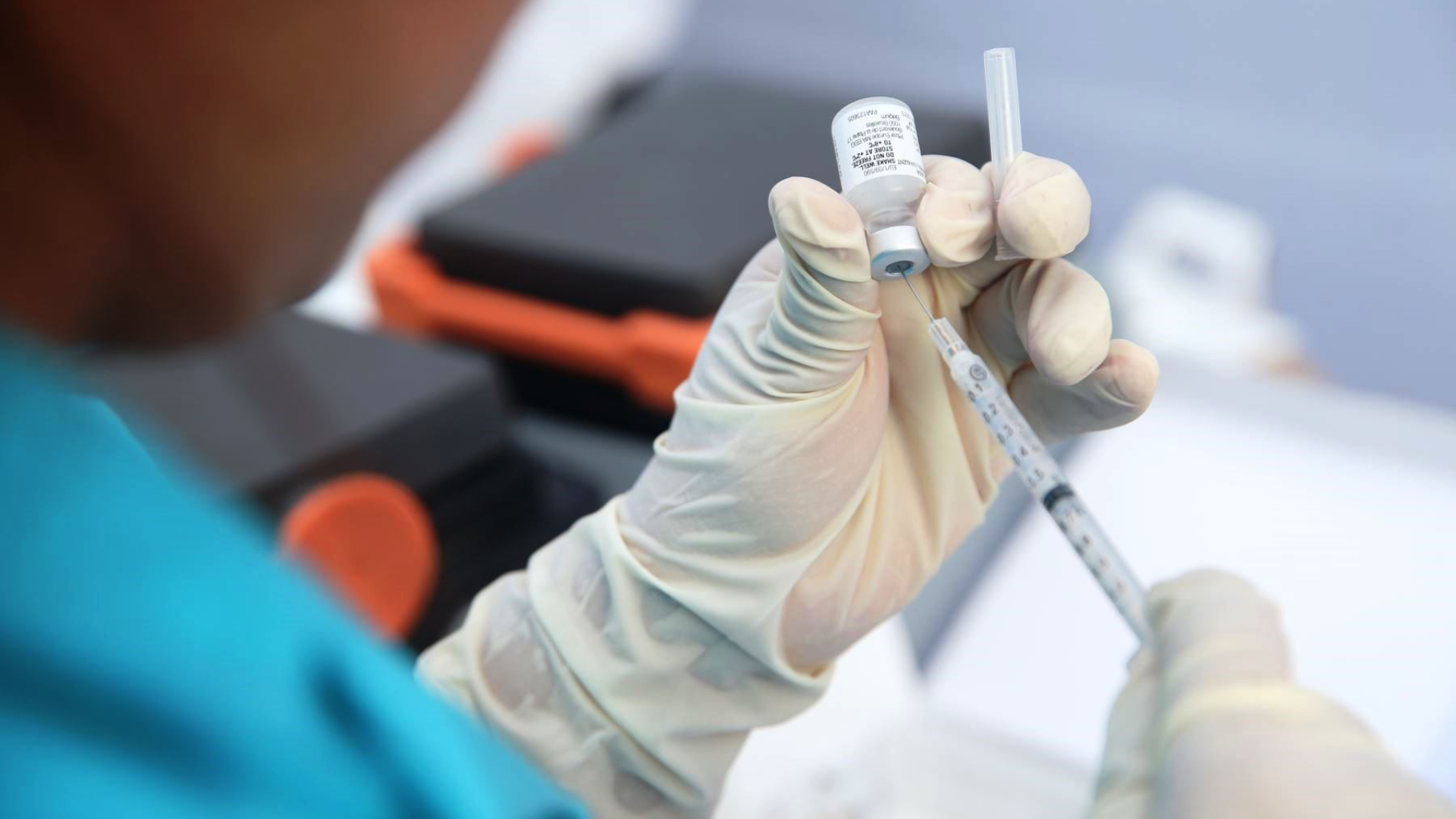 La vacuna bivalente es el último avance disponible para luchar contra el coronavirus (Reuters)
