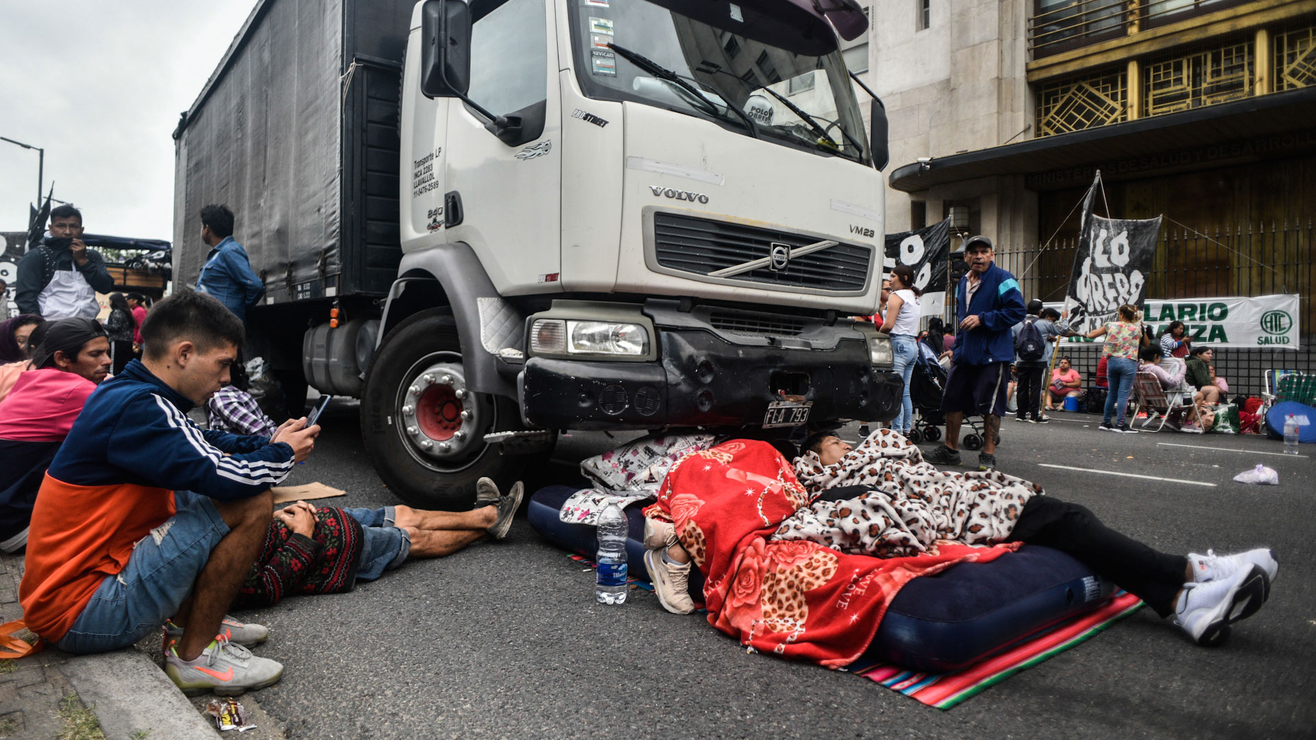 El acampe de la Unidad Piquetera comenzó este miércoles y puede extenderse por tiempo indeterminado (Adrían Escándar)