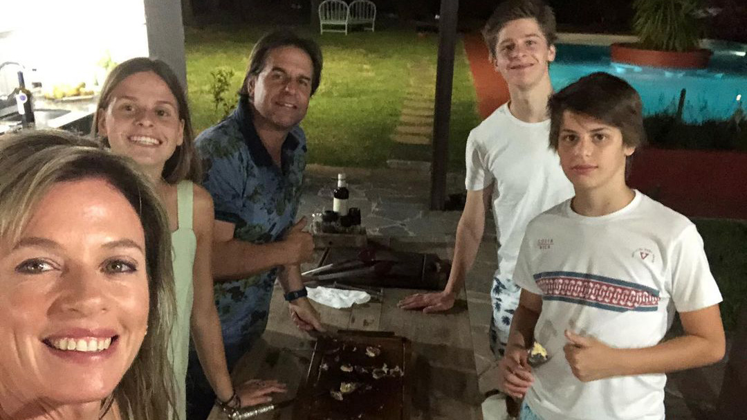 Cooper viajó a Tacuarembó con el hijo de Lacalle Pou en su plantel