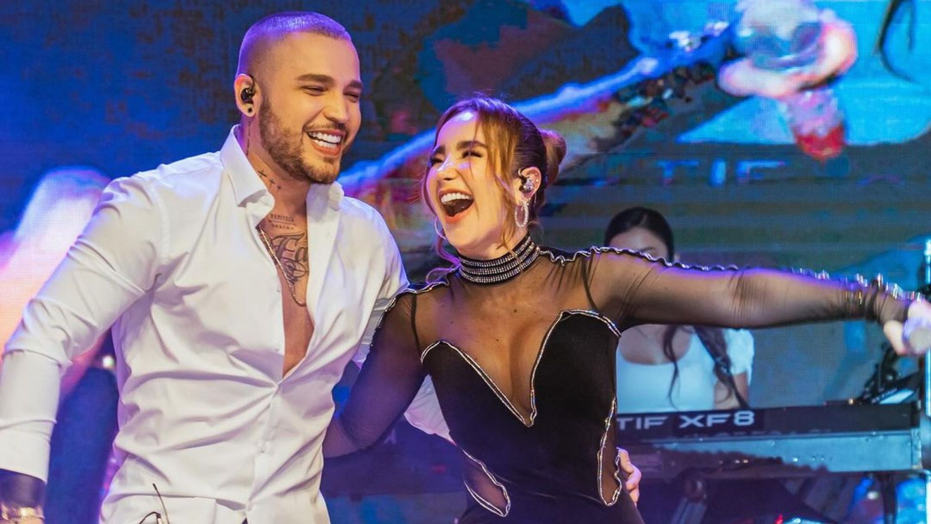 Jessi Uribe sorprendió a Paola Jara en pleno concierto: “Que bendición  terminar el año cantando juntos” - Infobae