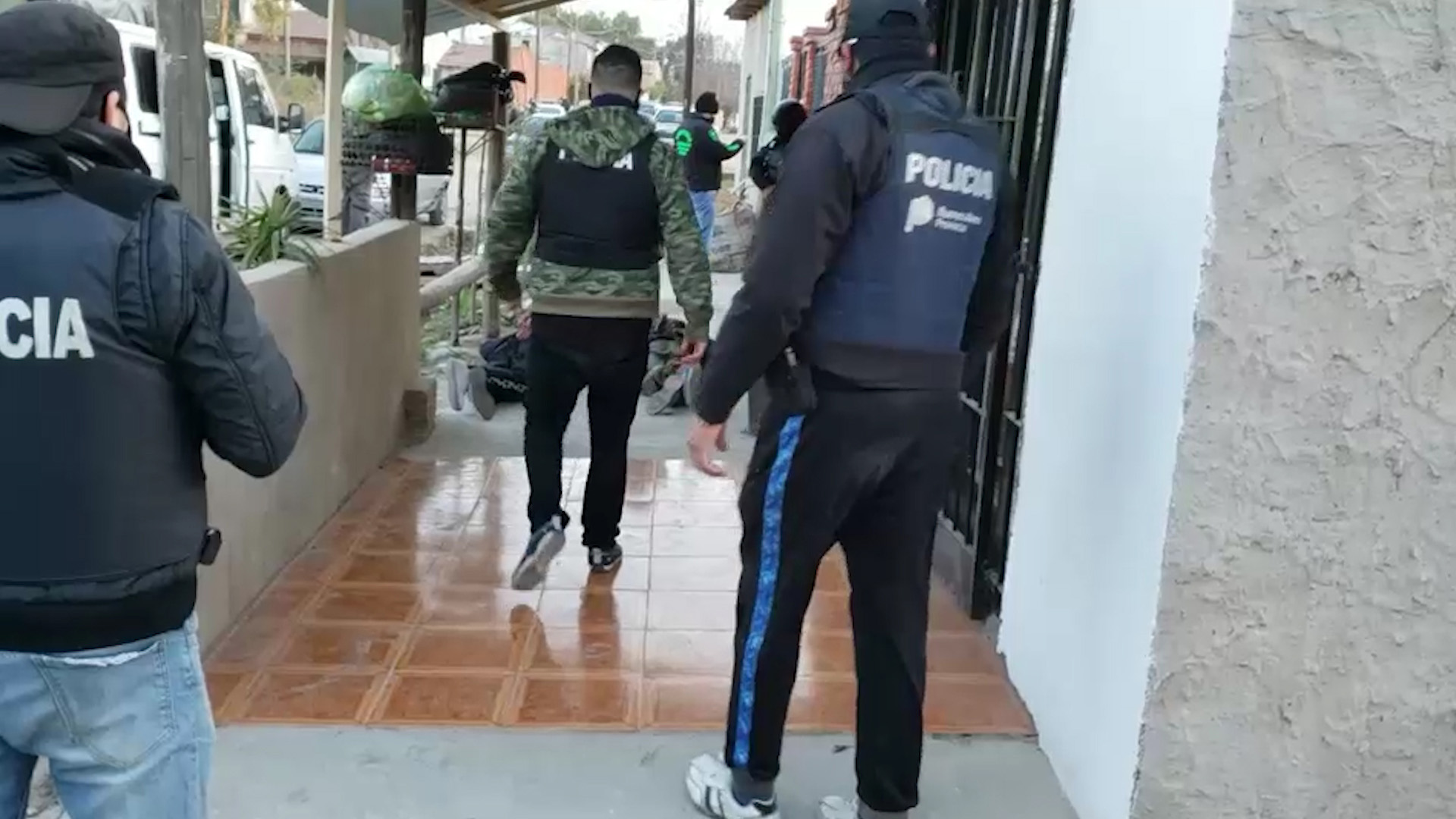 Video: la caída de Andrea Fabiana Vallejos, la jefa narco de San Miguel -  Infobae