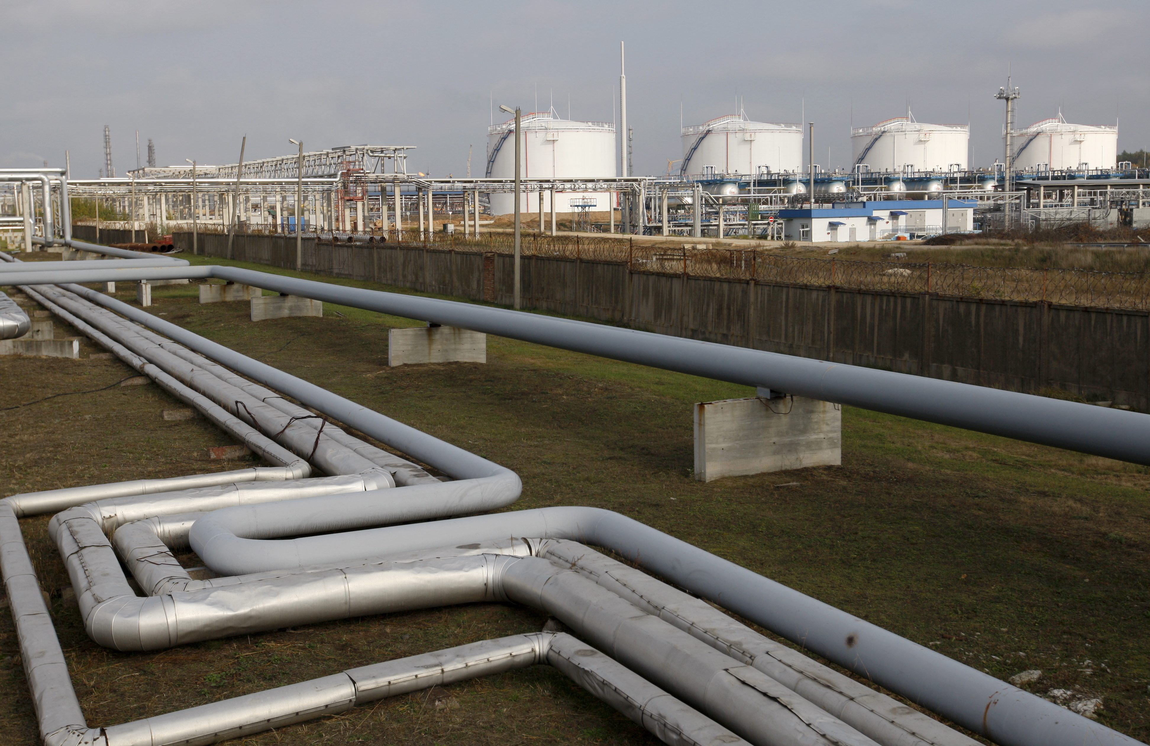 Las expectativas de un acercamiento entre Estados Unidos e Ir&aacute;n empujan a la baja al petr&oacute;leo