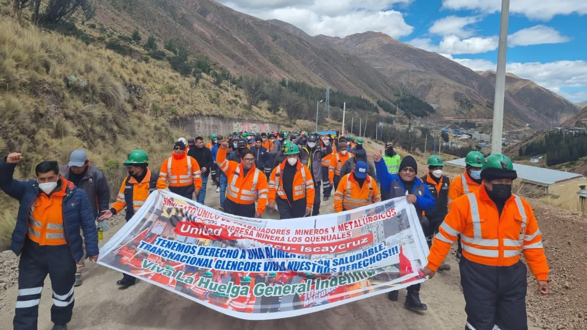 Trabajadores de la minera Los Quenuales anuncian marcha hacia Lima