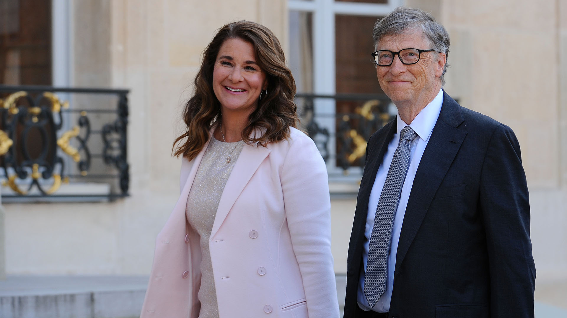 Bill y Melina Gates se divorciaron en 2021 tras revelarse una relación extramarital del empresario, pero acordaron intentar por dos años mantener la co-conducción de la Fundación (Getty Images)