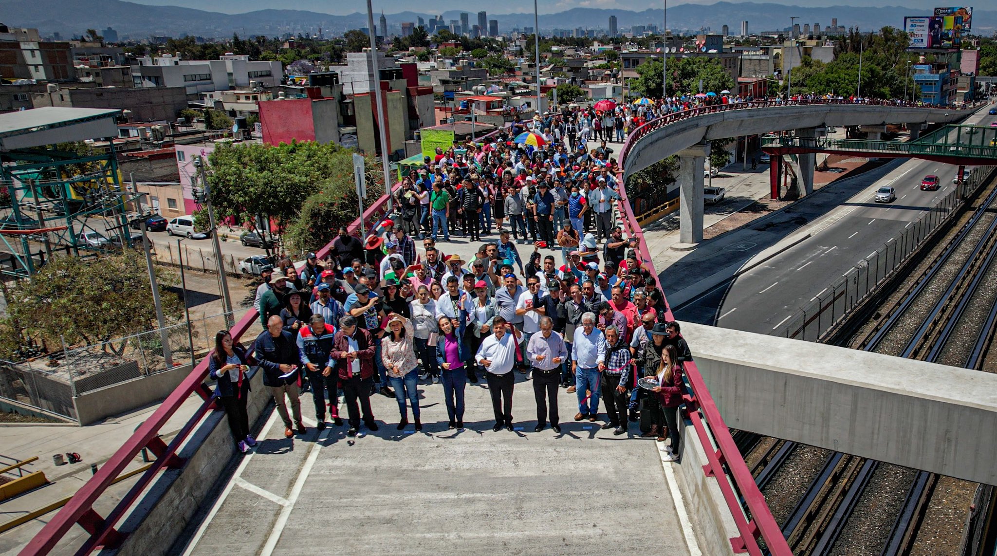 El puente "Las Adelitas" conectará la CDMX con el Edomex a través del la alcaldía Guatavo A. Madero con el municipio de Ecatepec Foto: Twitter/Claudia Sheinbaum