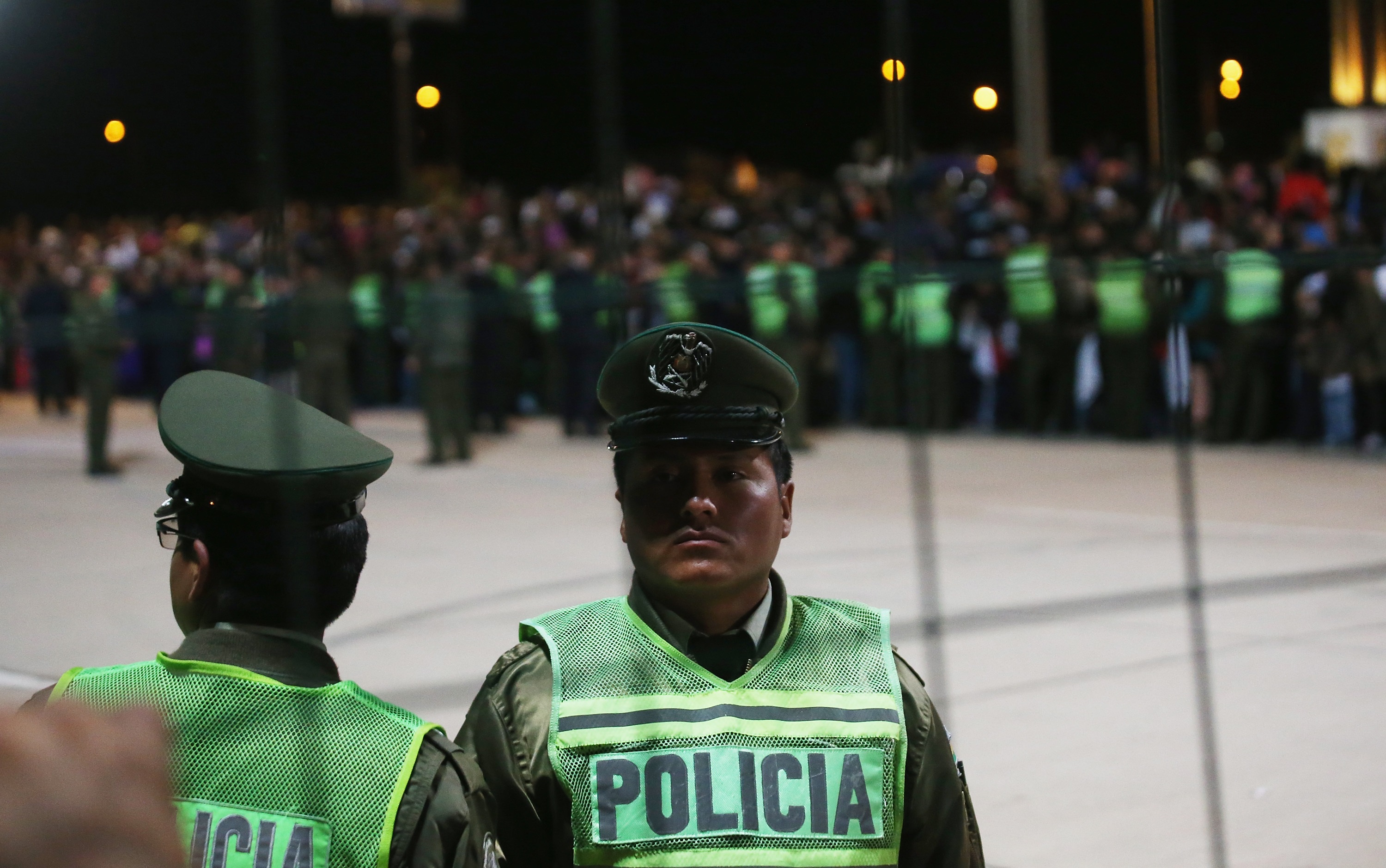 Mejora la salud de la niña que fue operada luego de la explosión del “volcán” en una feria de ciencias de Pergamino