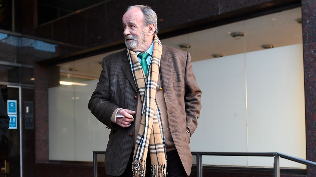 Horacio García Belsunce se fue de la sala antes de que declarara el forense