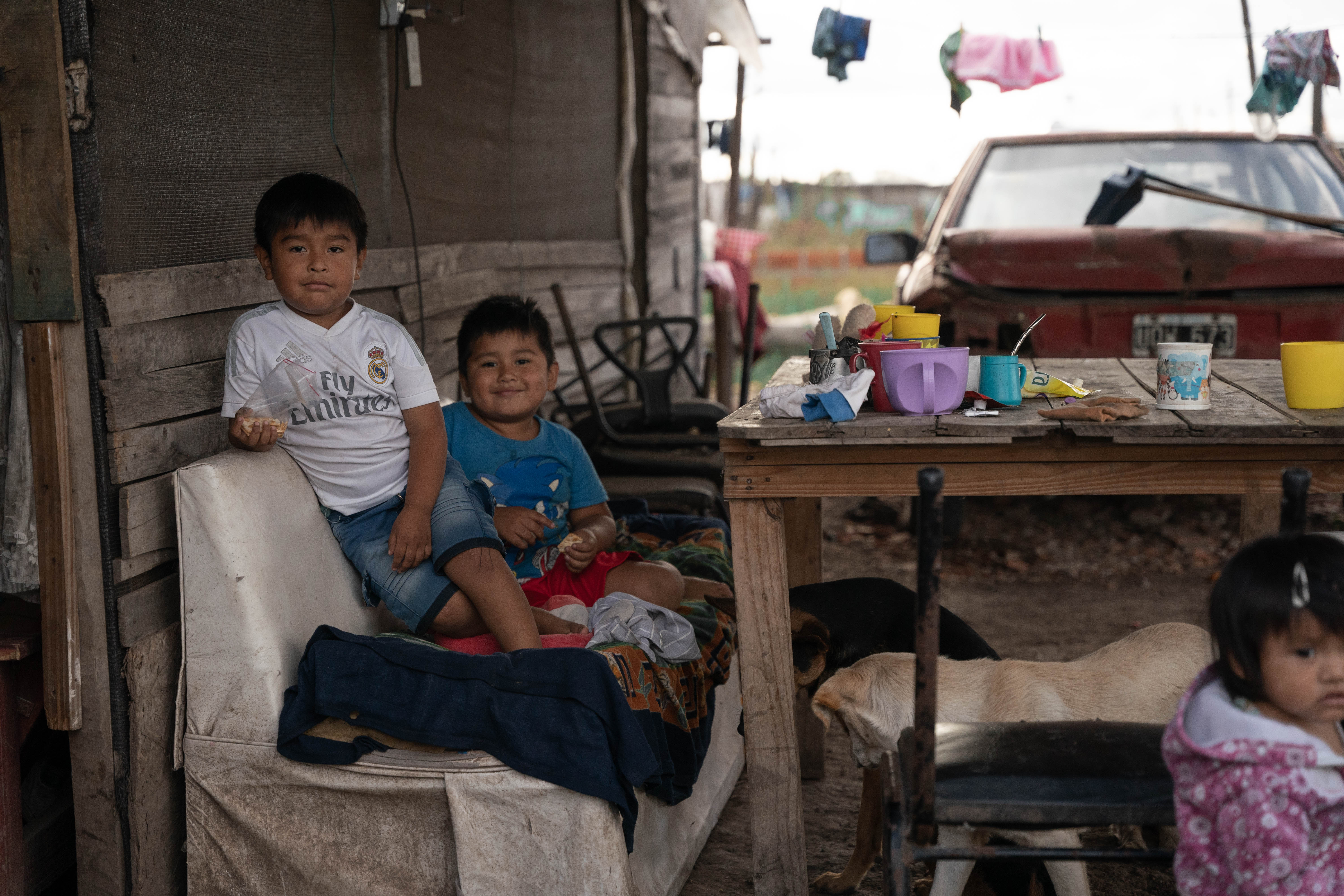 En la mega toma de Los Hornos viven unas mil familias (Foto: Franco Fafasuli)