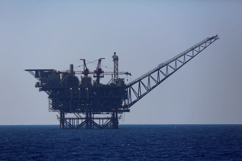FOTO DE ARCHIVO. Una plataforma de gas israelí en el mar Mediterráneo. 1 de agosto de 2014. REUTERS/Amir Cohen