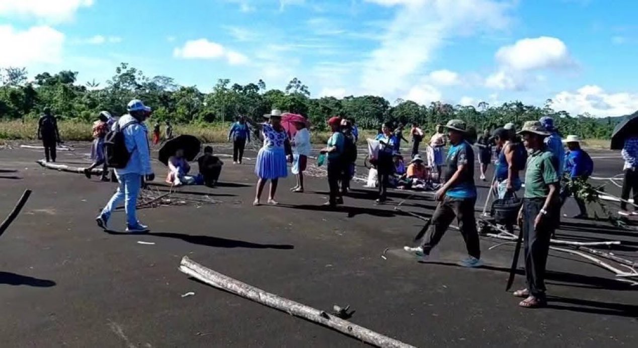 Tensi&oacute;n en Bolivia: los seguidores de Evo Morales tomaron el aeropuerto de Chimor&eacute; para evitar la detenci&oacute;n del ex presidente