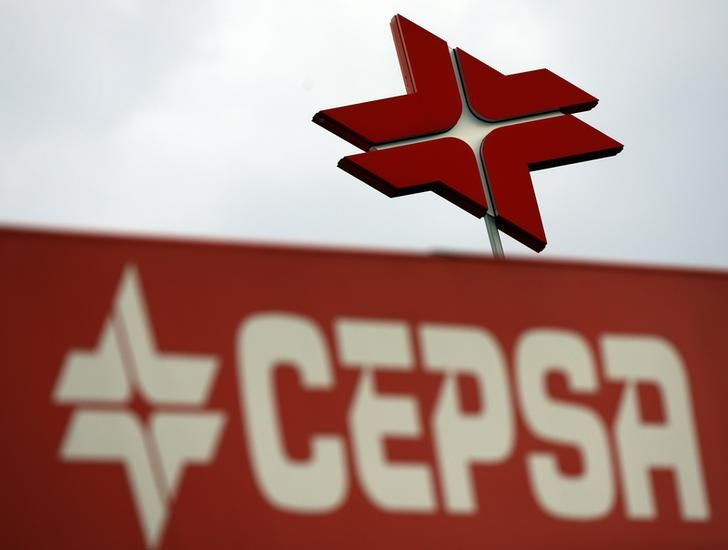 FOTO DE ARCHIVO: El logotipo de Cepsa en Madrid, España, el 4 de marzo de 2016. REUTERS/Sergio Pérez