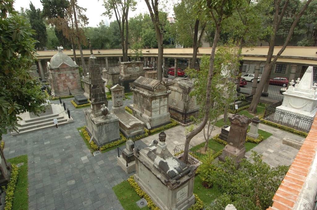 Cuál es el panteón de la CDMX donde se encuentra enterrado Benito Juárez y otras figuras de la historia