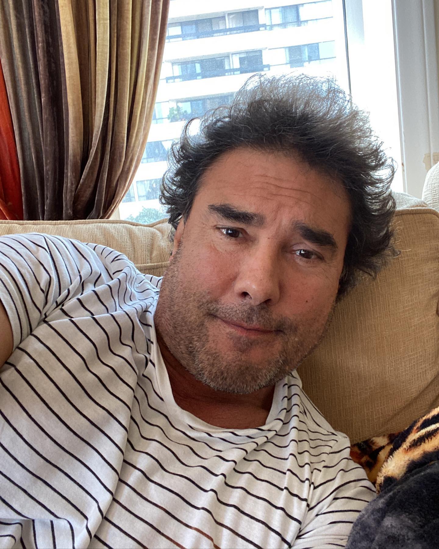 Selfie uploaded by the actor to his Instagram account.  Instagram: @eduardoyanezofc