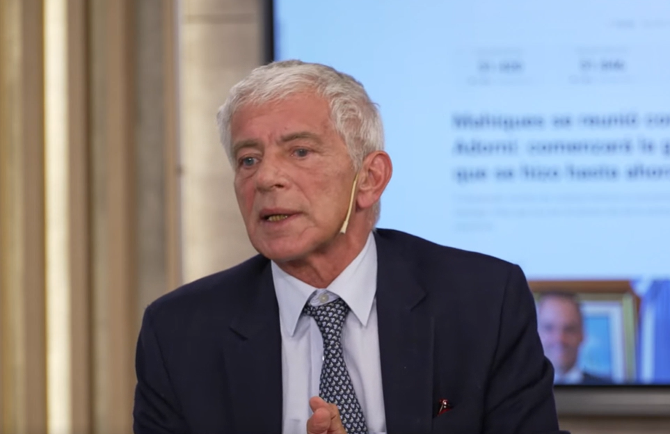 El festival de Berlín mantiene a su directora tras intensos debates y presiones políticas