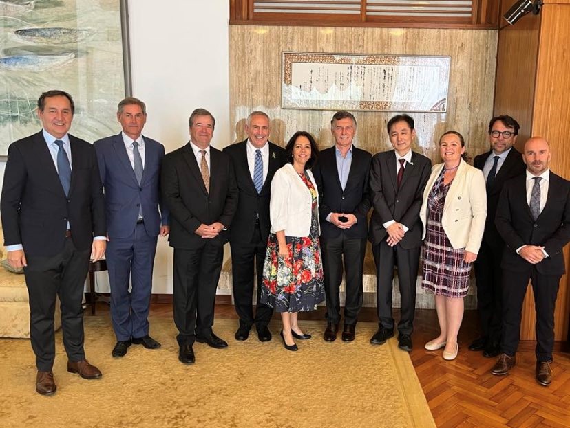 Mauricio Macri almorzó con embajadores del G7 y el secretario de Relaciones Internacionales del PRO, Fulvio Pompeo