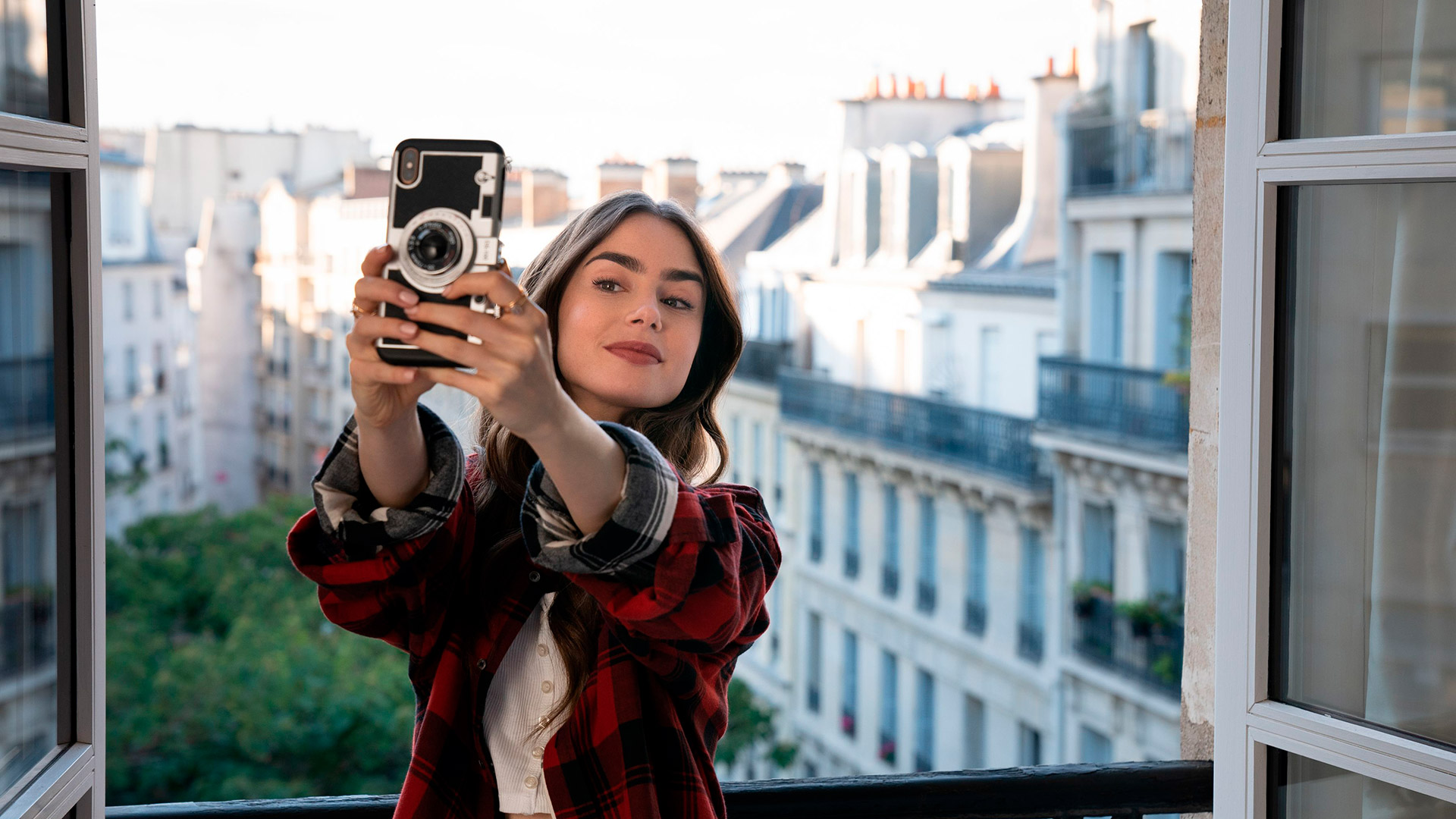 Netflix confirmó segunda temporada de “Emily in Paris” - Infobae