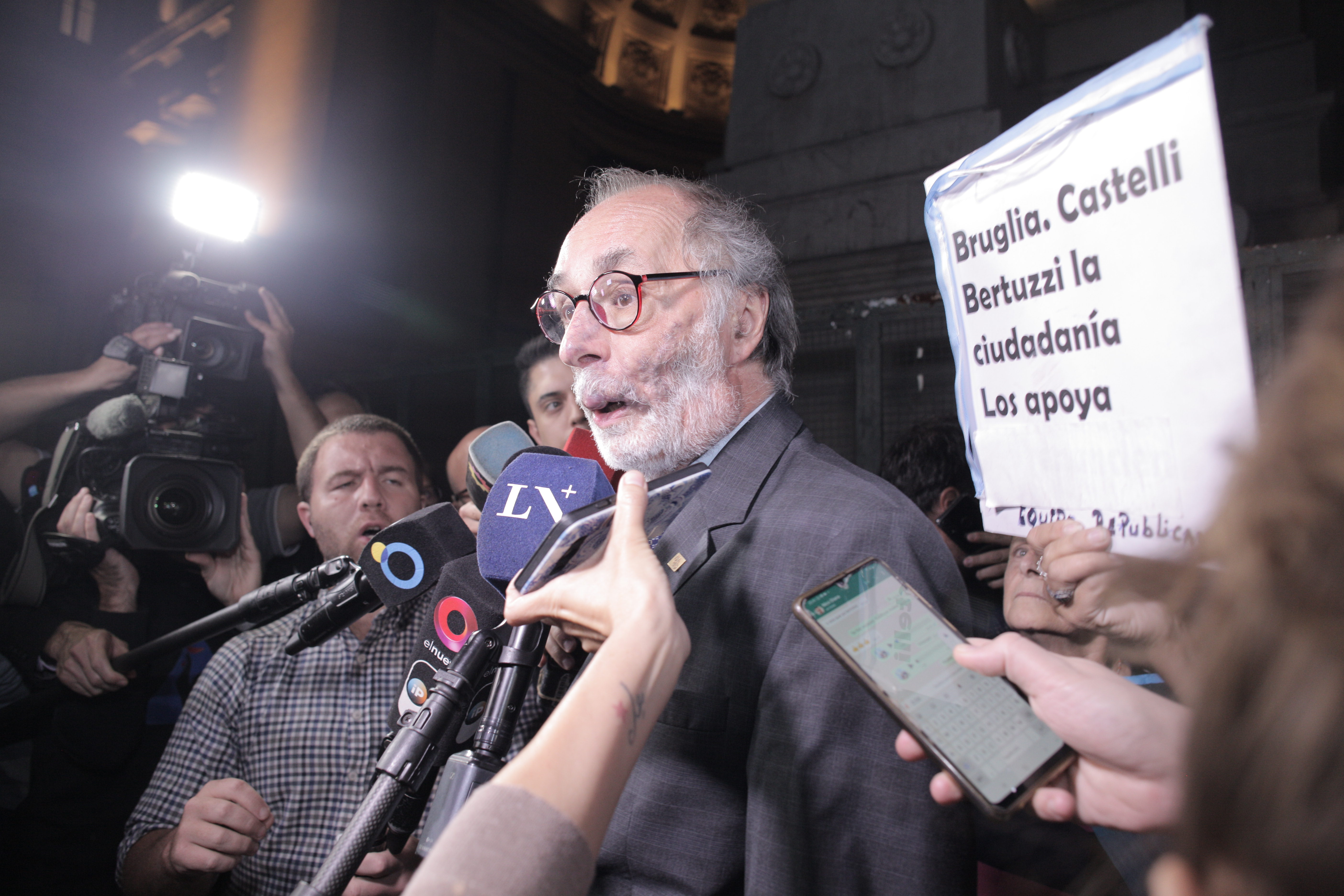 Pablo Tonelli (Roberto Almeida)