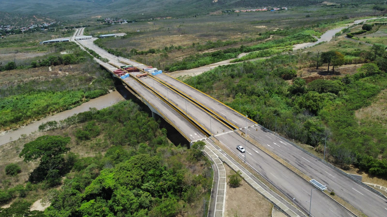 El Puente de Tienditas que une Táchira, Venezuela y Cúcuta, Colombia abrirá desde el 15 de diciembre. Foto: Ministerio de Comercio