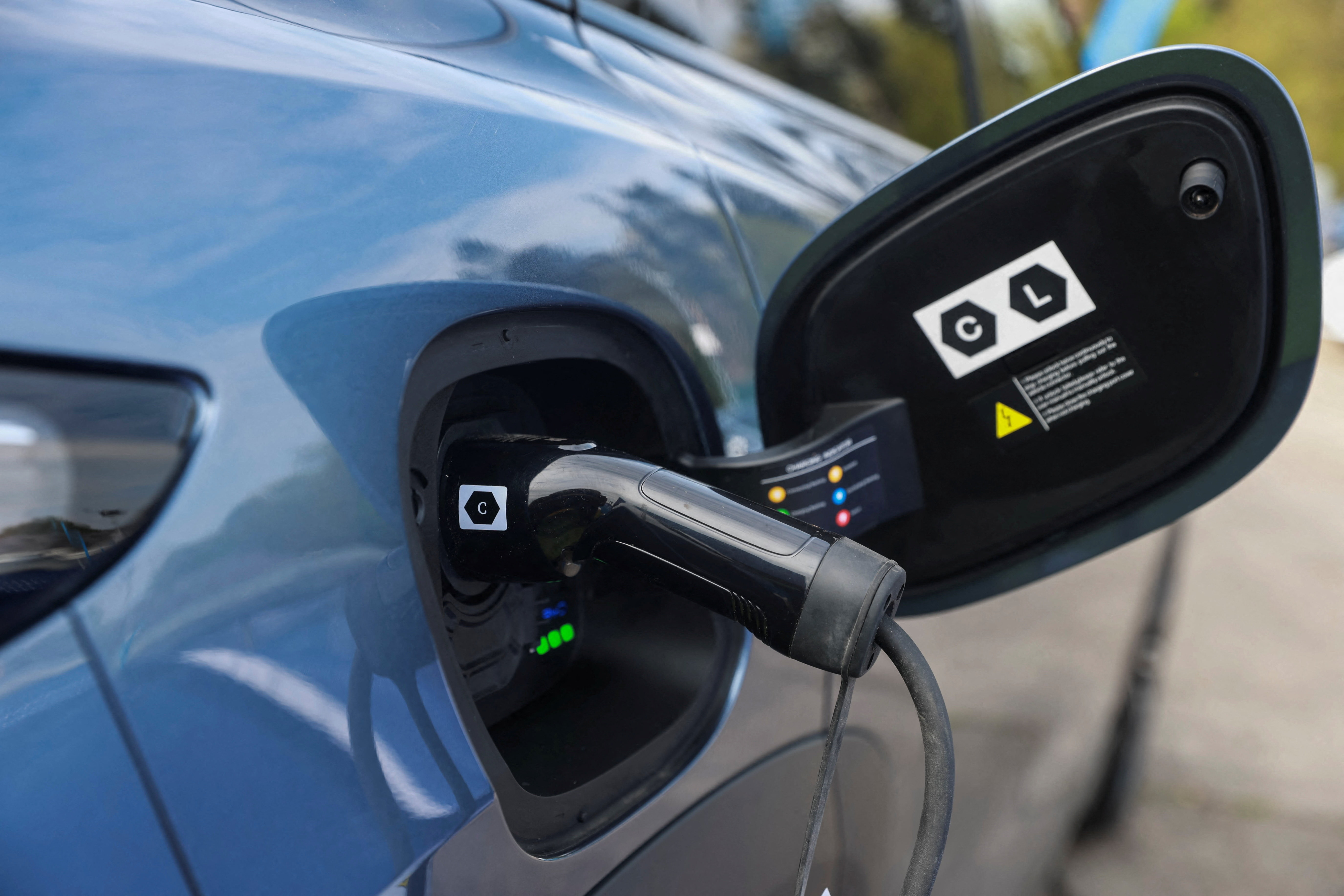 Por qu&eacute; la cantidad de autos h&iacute;bridos y el&eacute;ctricos que ingresan al pa&iacute;s subi&oacute; m&aacute;s de 300% en el primer semestre del a&ntilde;o