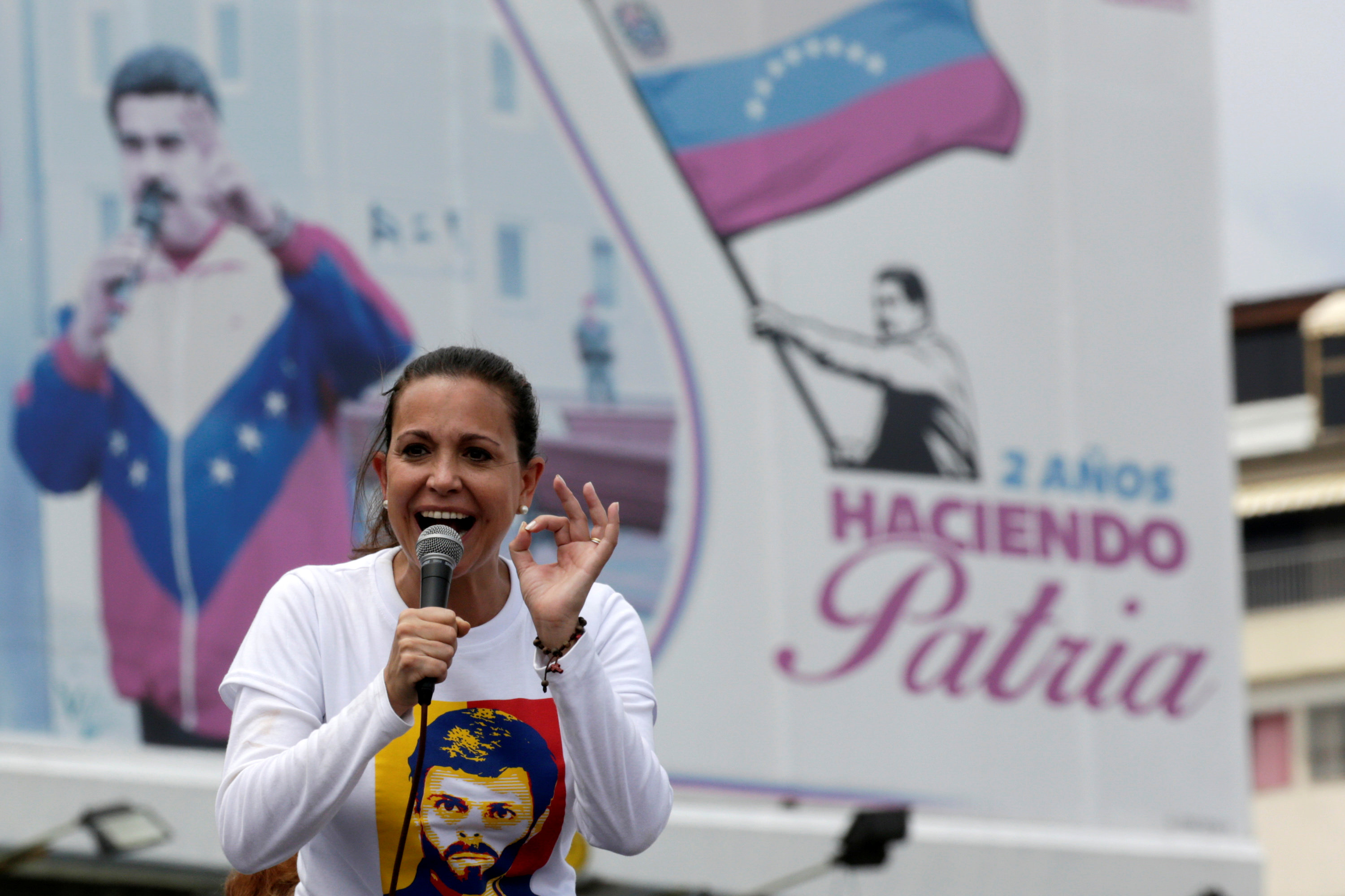 Cambios en el CNE y amenazas de proscripción: preocupación en el chavismo por el crecimiento electoral de María Corina Machado