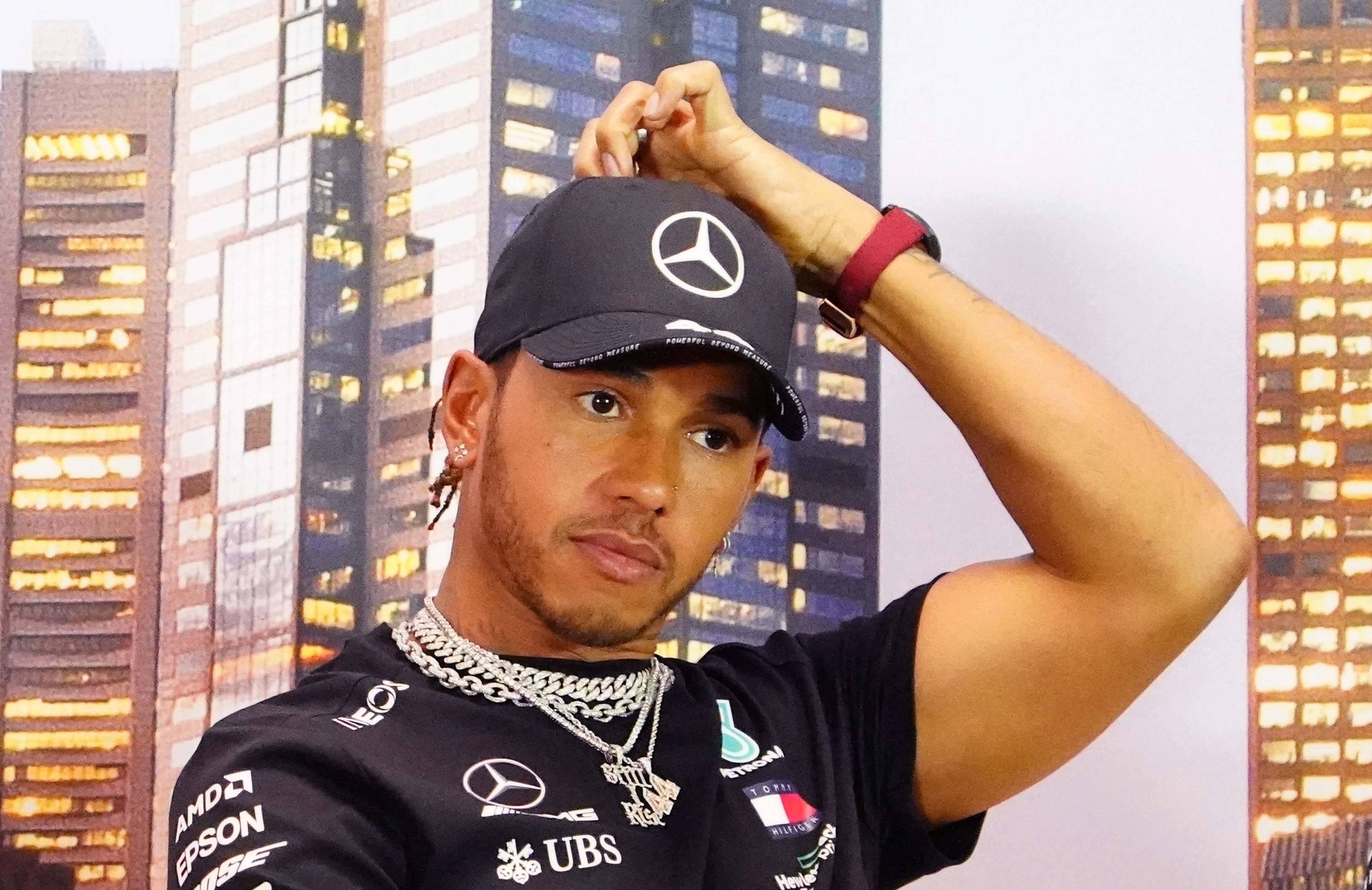 Aún se desconoce si Lewis Hamilton seguirá compitiendo (EFE)