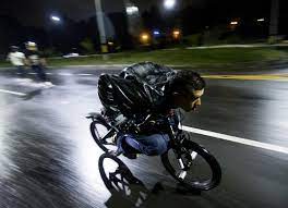 La peligrosa práctica de ‘Gravity bike’ sigue cobrando vidas en el país