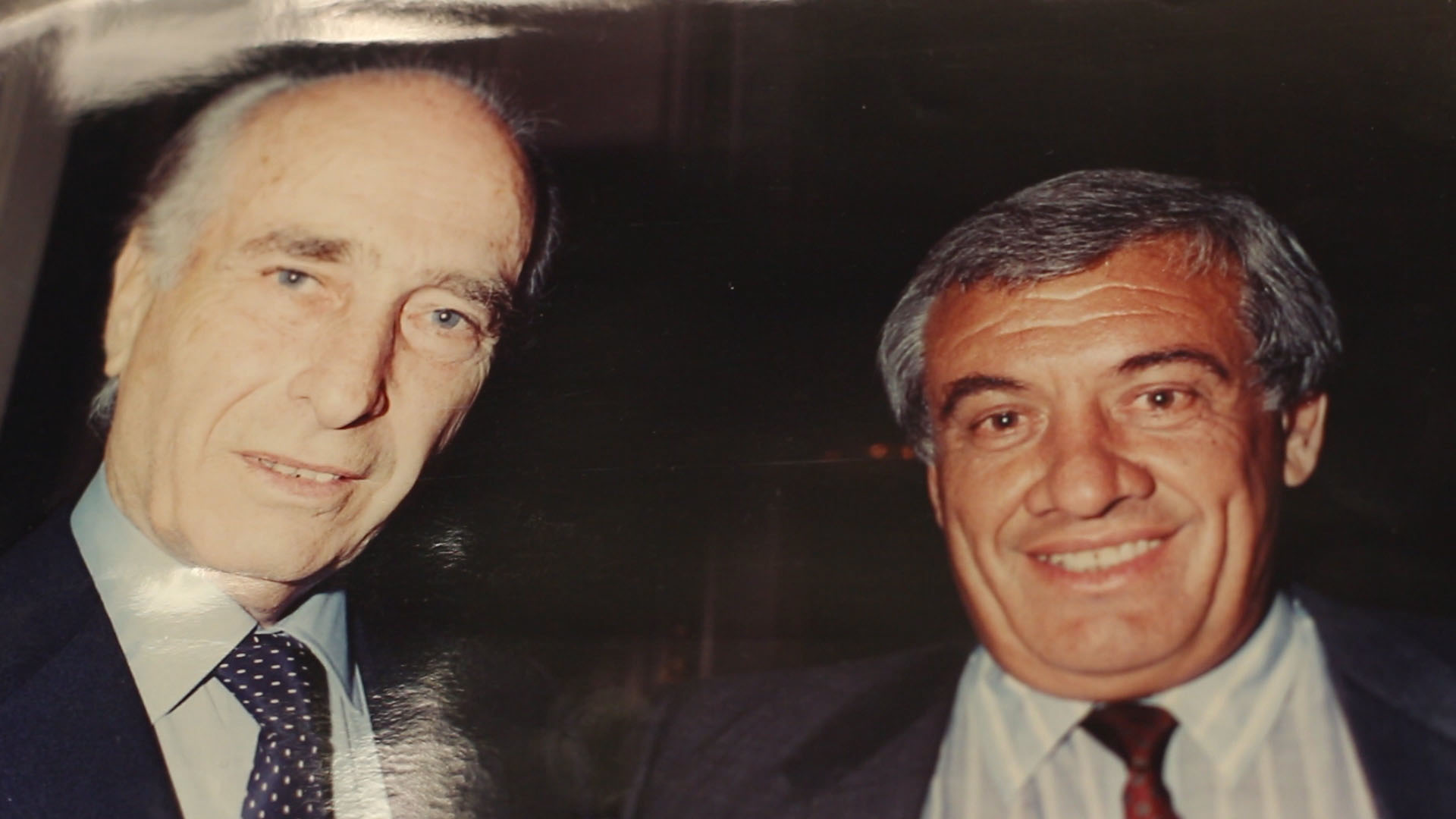 Pirraglia (der), junto a Juan Manuel Fangio