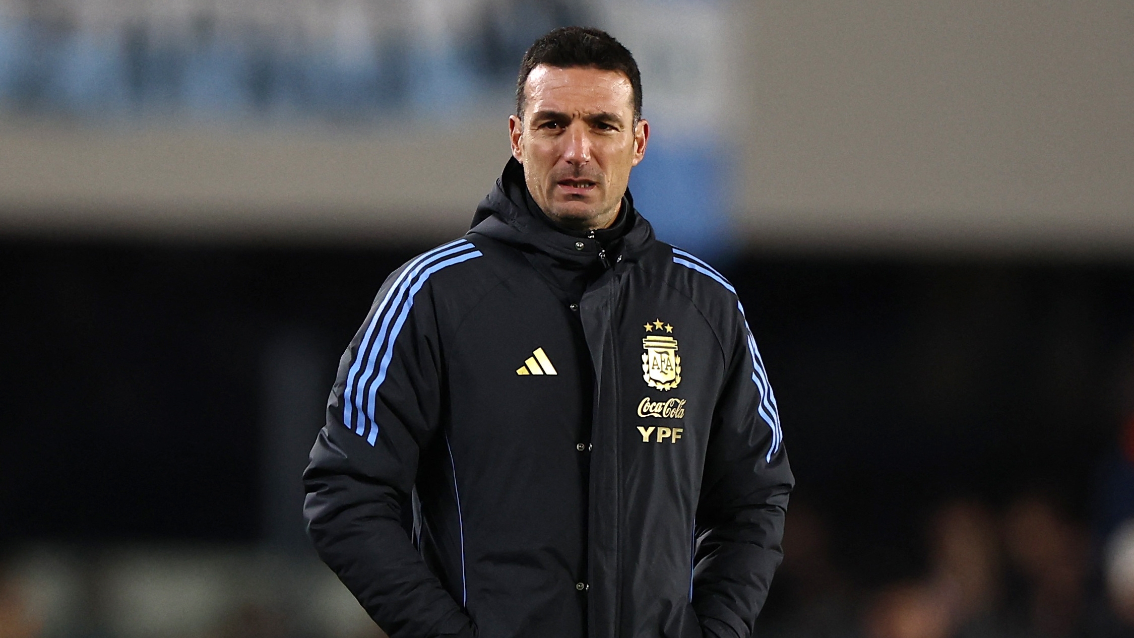 Manifestantes indígenas se enfrentaron con los agentes de seguridad de la cumbre del COP30 de Brasil: hay al menos tres heridos