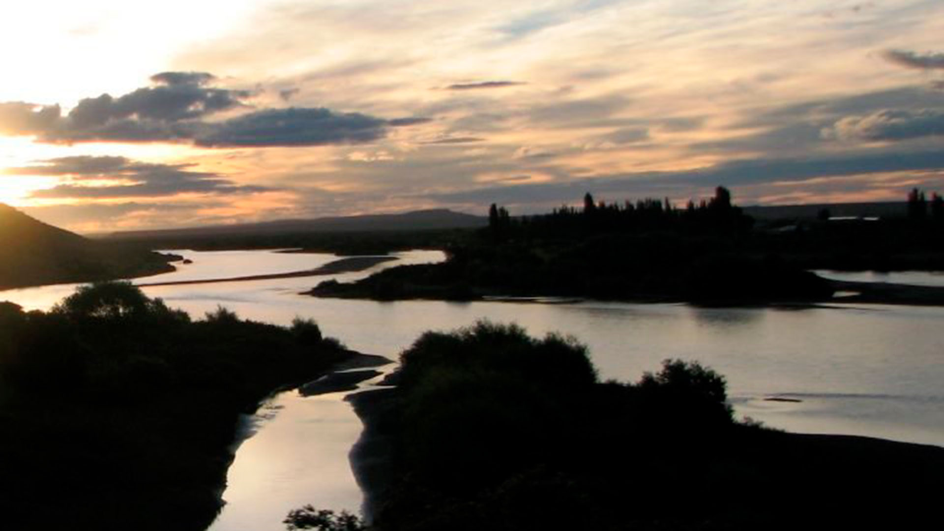El río Santa Cruz se desbordaría una vez terminada la construcción de la represa. Foto: cortesía de Flickr/Mariono Manuel.
