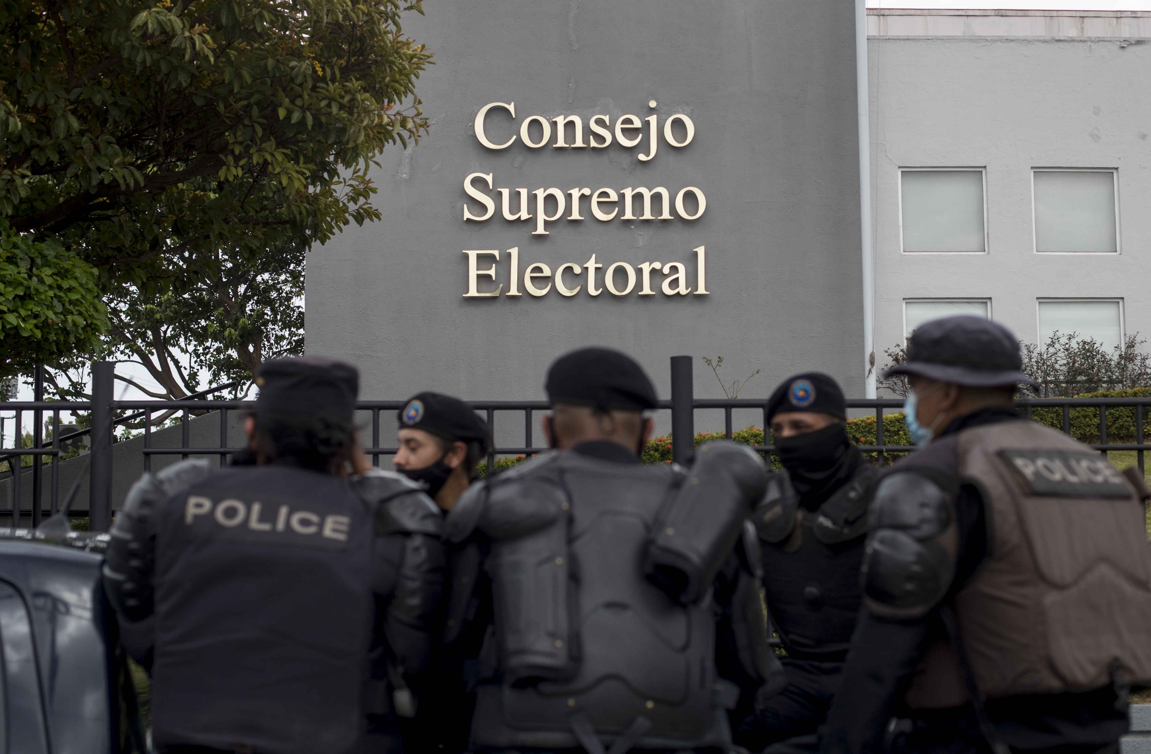El Consejo Supremo Electoral de Nicaragua prohibió los eventos presenciales masivos en la campaña electoral (Foto: EFE)