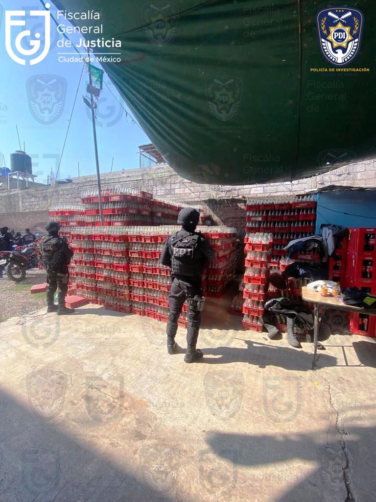 The investigations indicate that the filled soda box was marketed, on average, between 200 and 210 pesos.  Photo: FGJCDMX