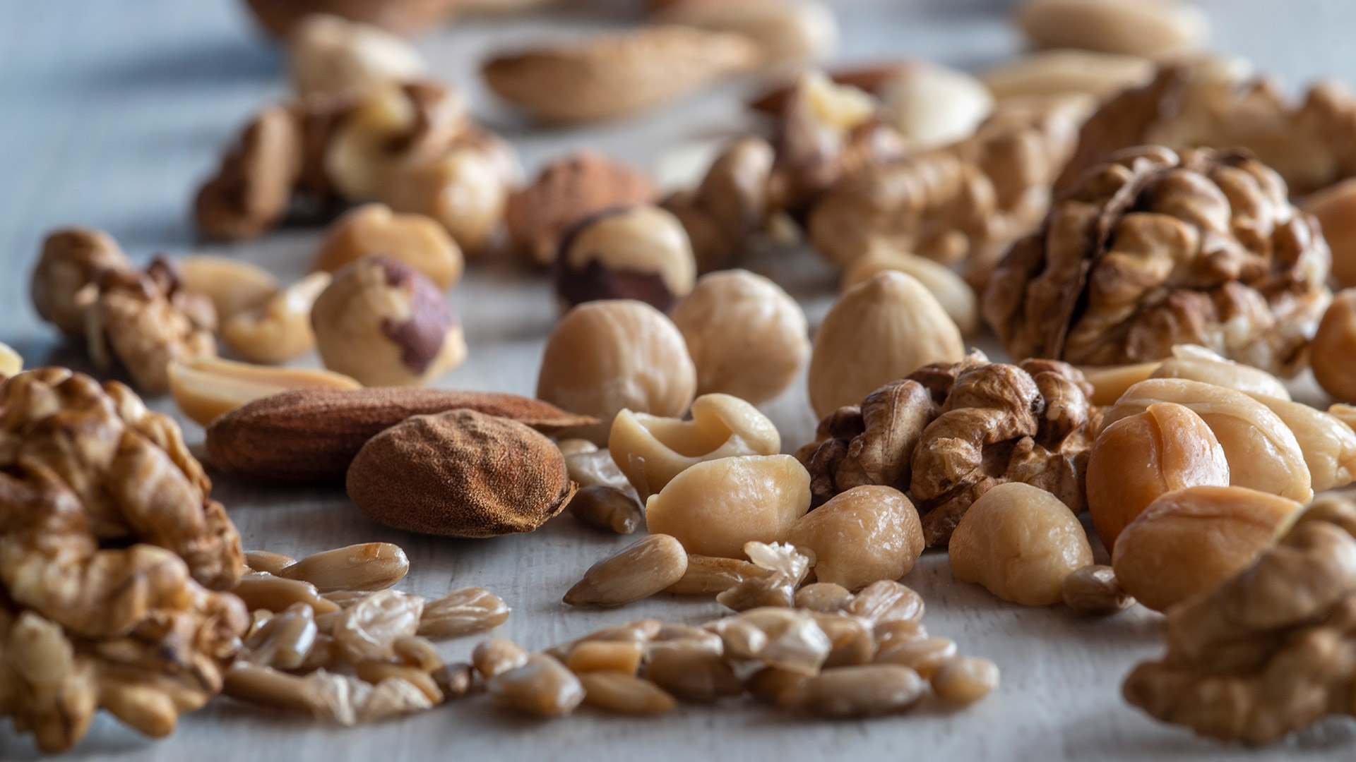 "Agregar incluso una pequeña cantidad de nueces y maní a la dieta podría ser un enfoque simple pero efectivo para ayudar a reducir el riesgo de enfermedad cardiovascular" (Getty)